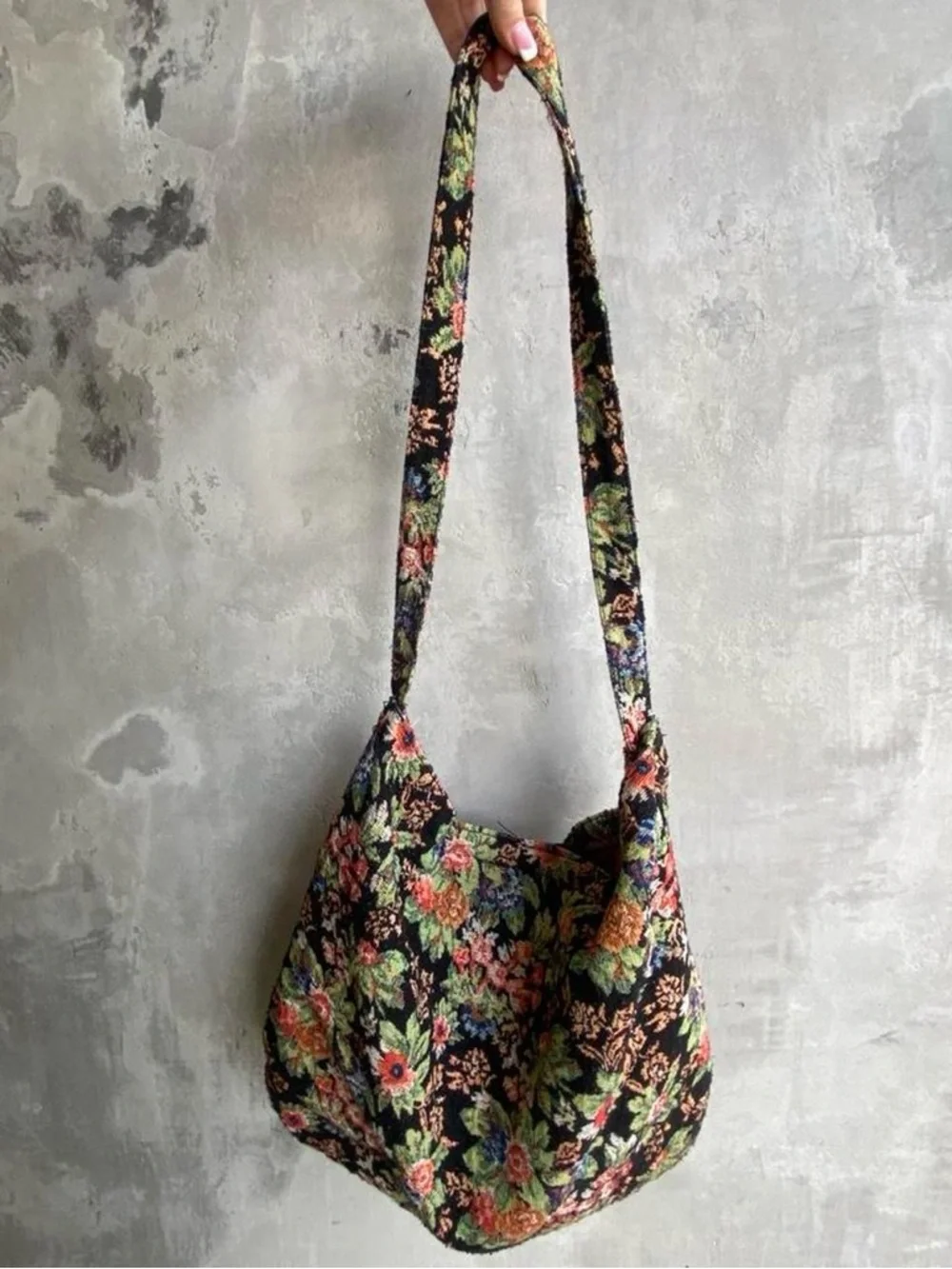 90s Grandmacore Floral Tapestry Bag